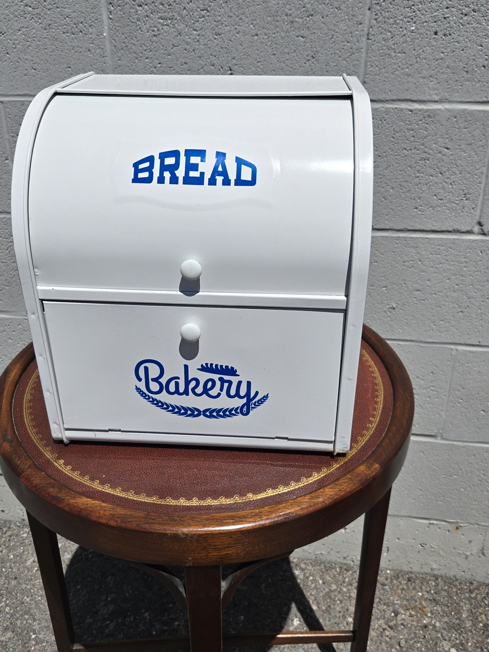 White Bread & Bakery Countertop Bread Box Vintage Style